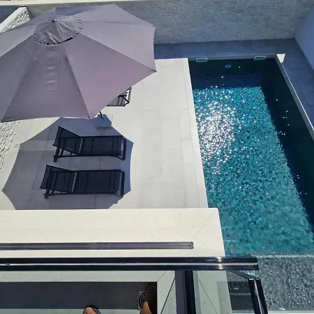 Villa Mi - Modern With Swimming Pool